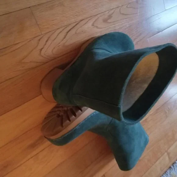 Swedish Hasbeen Teddy Boot NWT size 38 Dark Green Suede - Picture 2 of 7